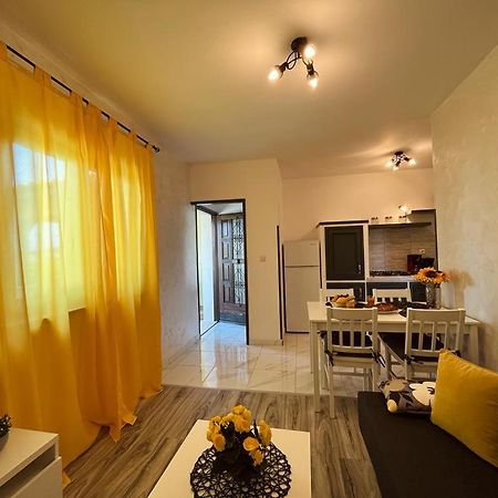 Pomerino Apartmans Esterno foto