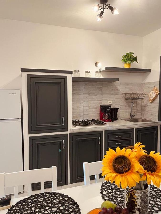 Pomerino Apartmans Esterno foto
