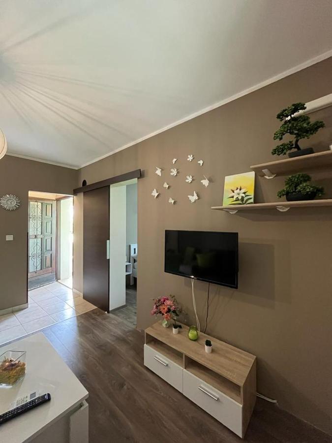 Pomerino Apartmans Esterno foto