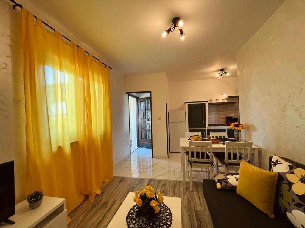 Pomerino Apartmans Esterno foto