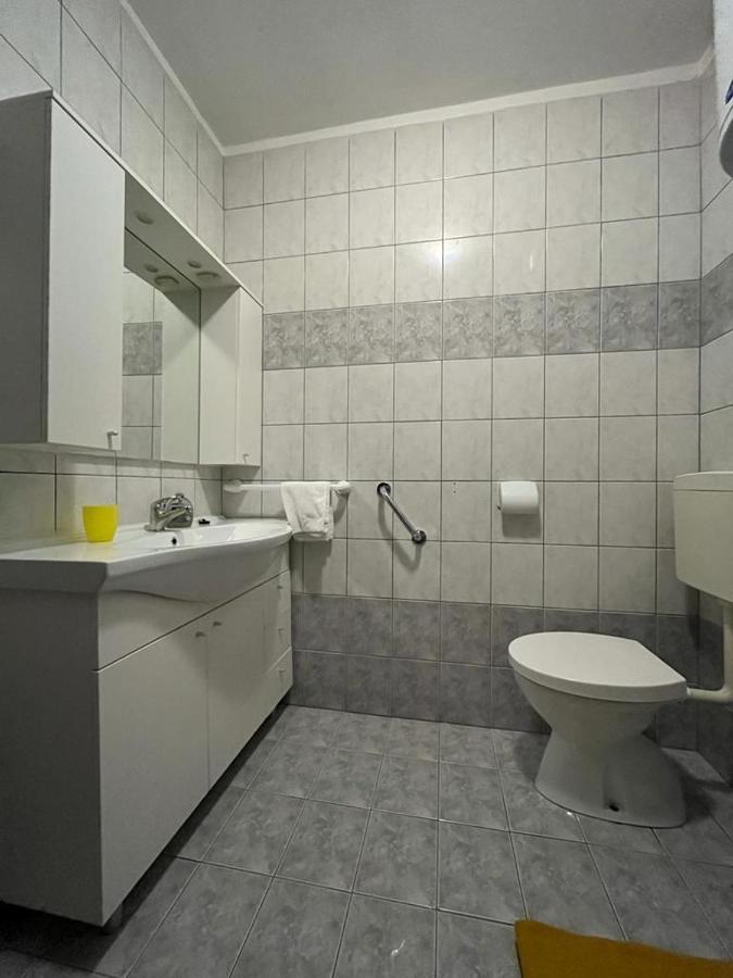 Pomerino Apartmans Esterno foto