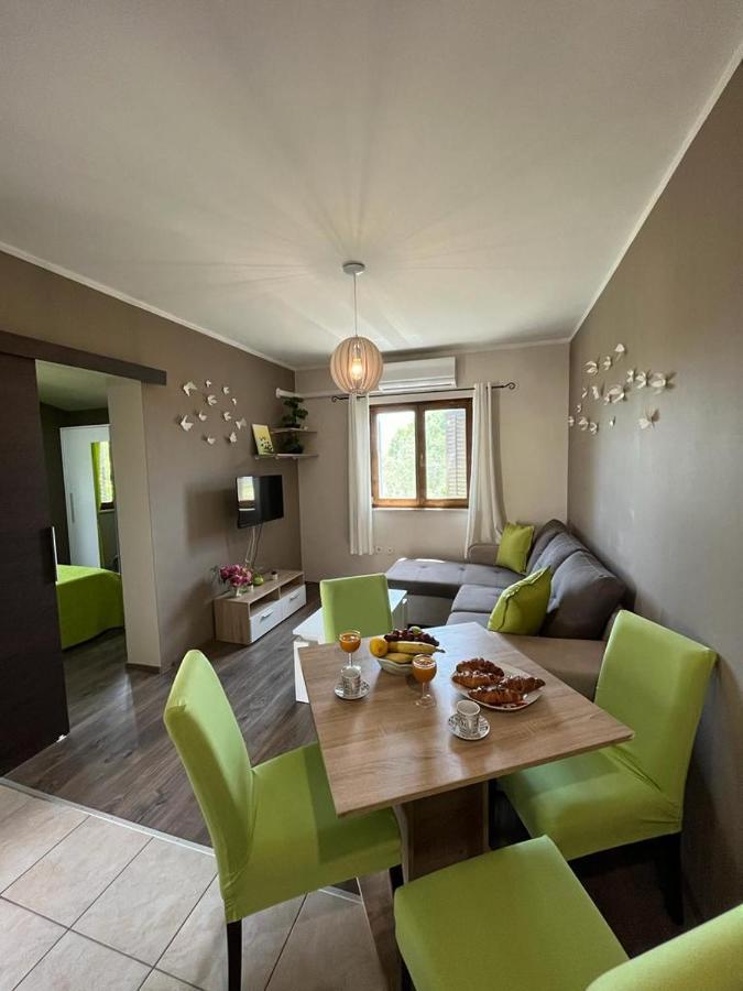 Pomerino Apartmans Esterno foto