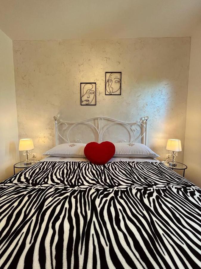 Pomerino Apartmans Esterno foto
