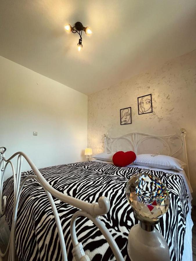 Pomerino Apartmans Esterno foto